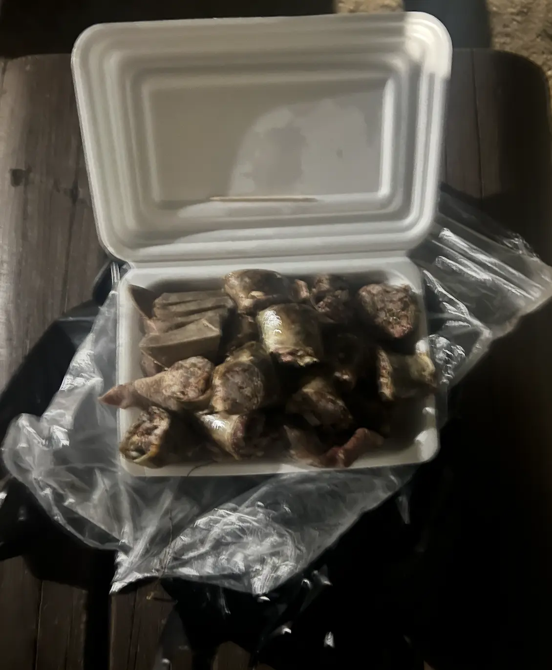 혼자 먹는 순대는 못참쥐..